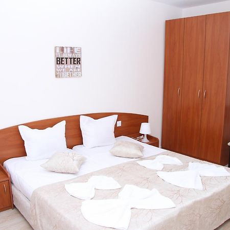 Capuccino Guest Apartments - Free Parking And Wi-Fi Sluneční pobřeží Exteriér fotografie