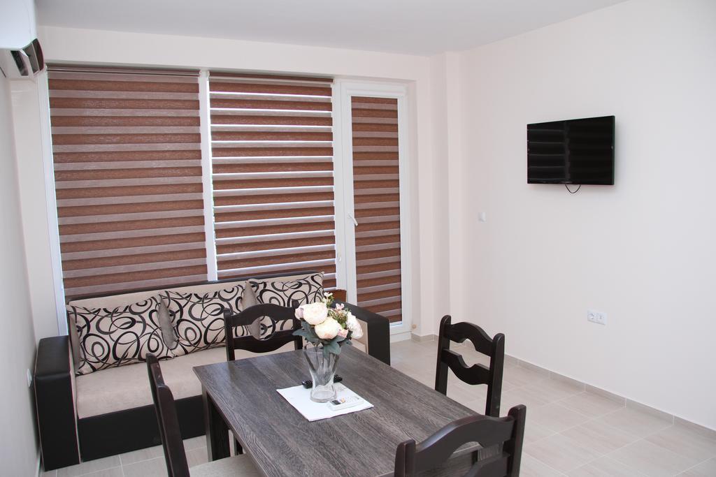 Capuccino Guest Apartments - Free Parking And Wi-Fi Sluneční pobřeží Exteriér fotografie