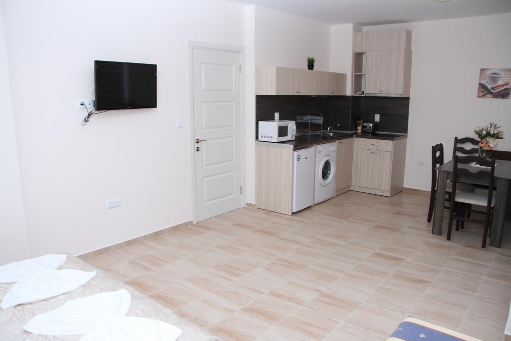 Capuccino Guest Apartments - Free Parking And Wi-Fi Sluneční pobřeží Exteriér fotografie
