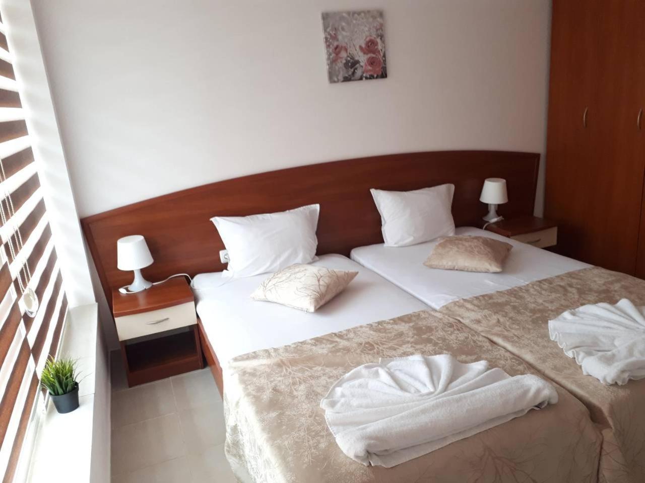 Capuccino Guest Apartments - Free Parking And Wi-Fi Sluneční pobřeží Exteriér fotografie