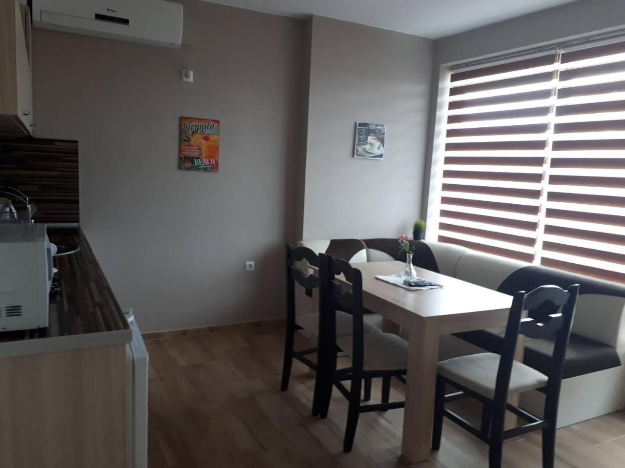 Capuccino Guest Apartments - Free Parking And Wi-Fi Sluneční pobřeží Exteriér fotografie
